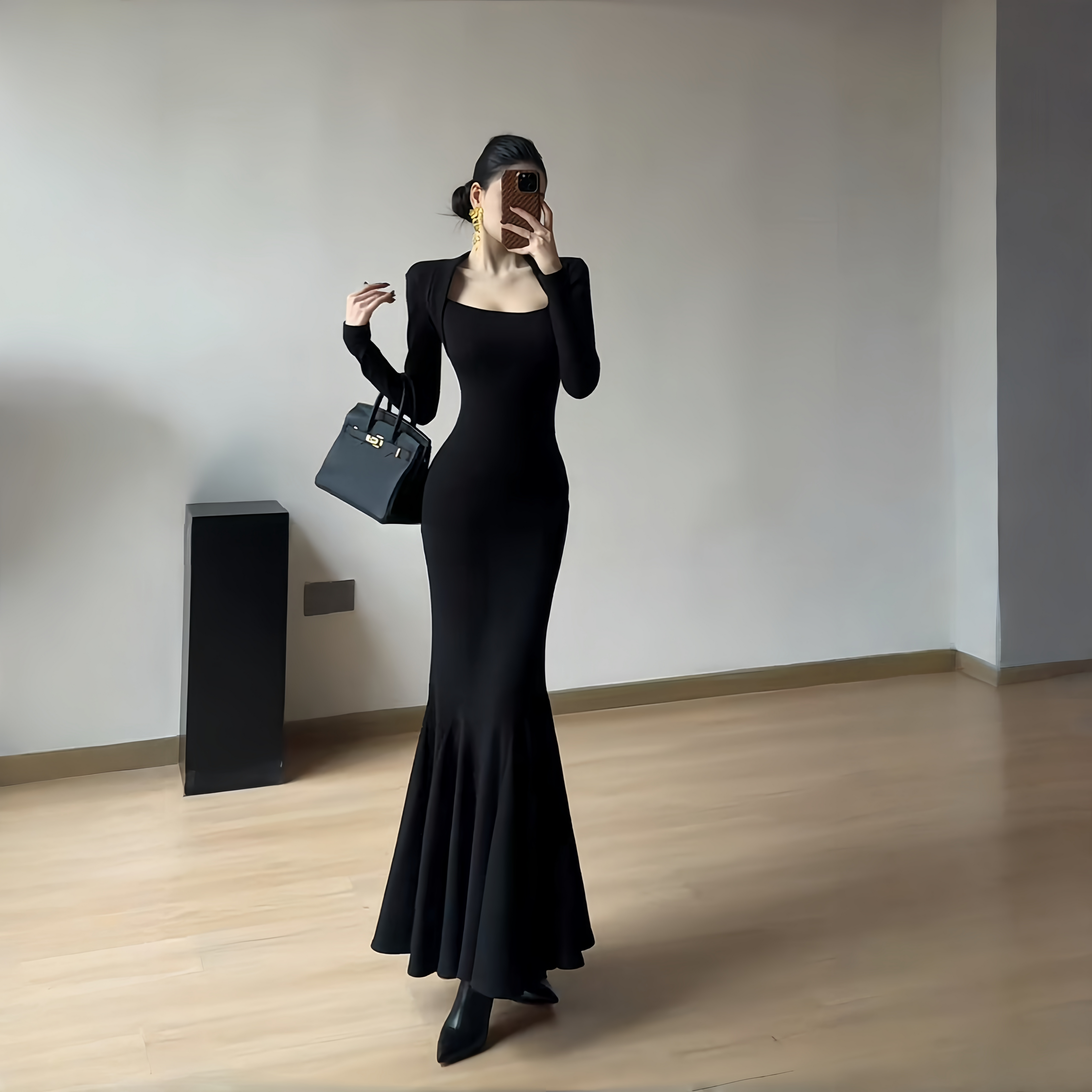 Instunning Square Neck Fishtail Dress