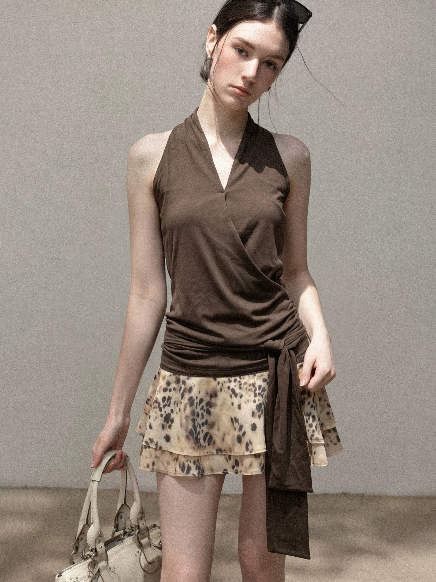 Cantonstory V-neck Neck Sleeveless Suspender Slim Skirt Set