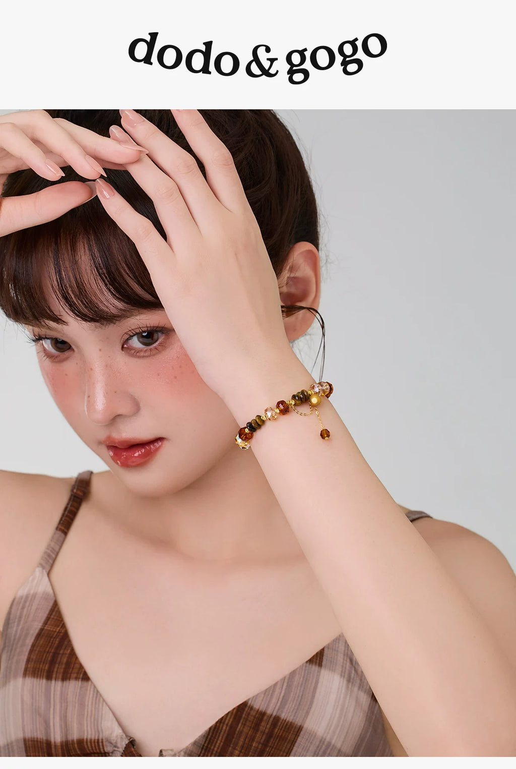DODOGOGO Irregular Maillard White Premium Sense Bracelet