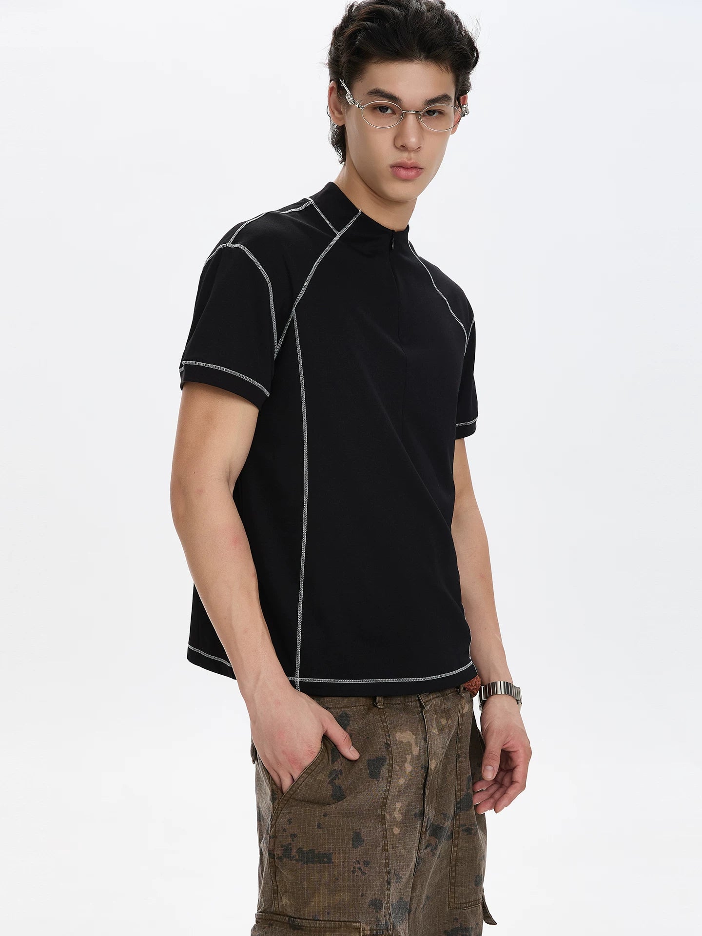 A PUEE Open Line Half Zipper Front Shoulder Tee
