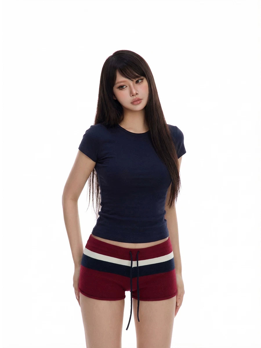 WITHMIN Straight Shoulders Slim and Slim Tee