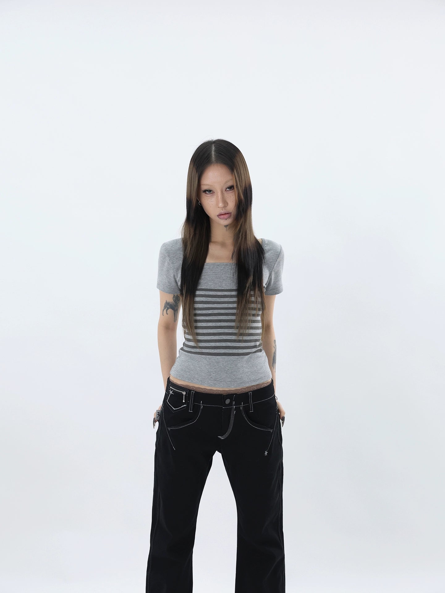 FUZZYKON Elastic Square Neck Striped TEE