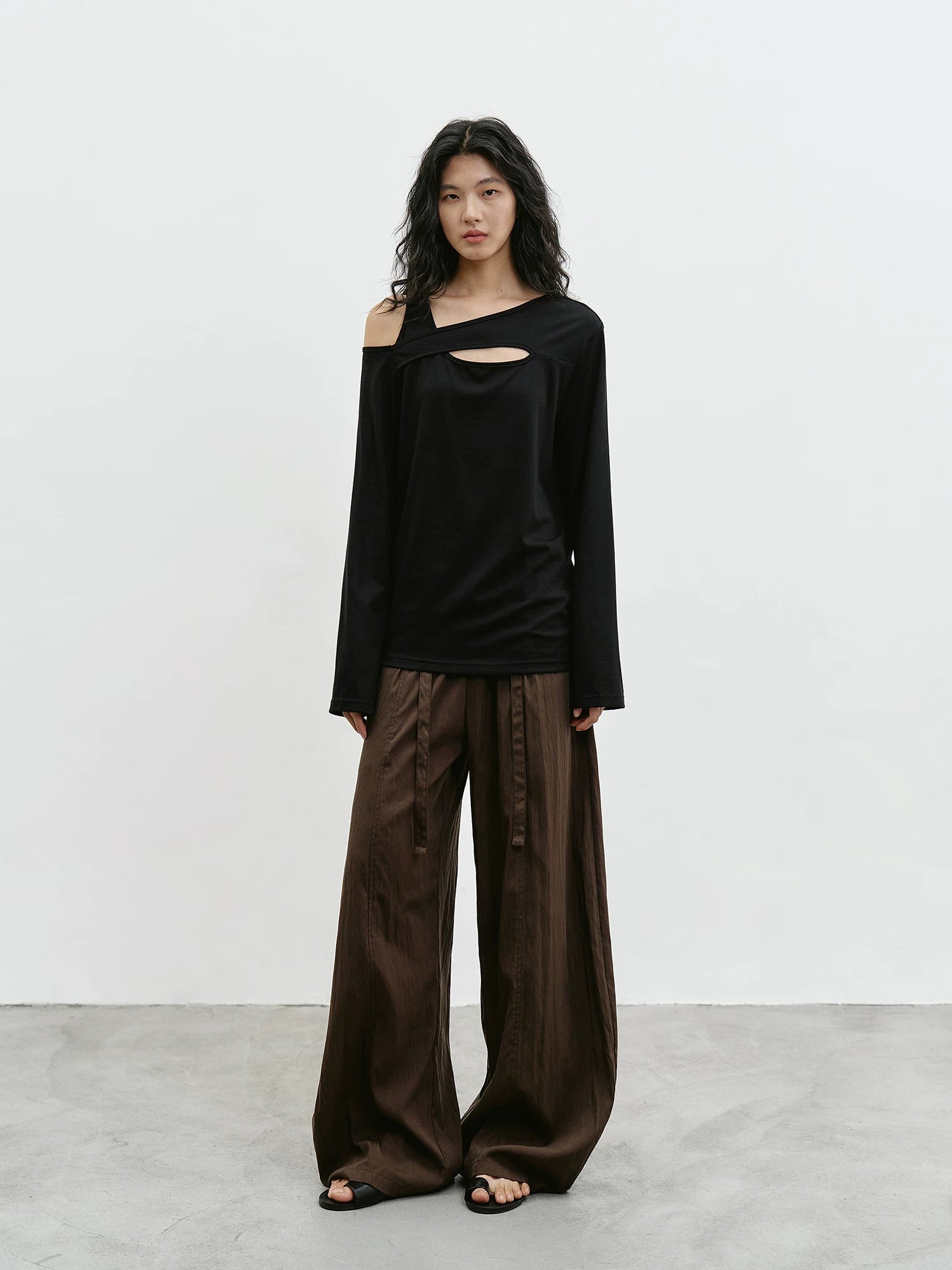EIGHTHMONTH Slash Shoulder Hollow Loose Long Sleeve