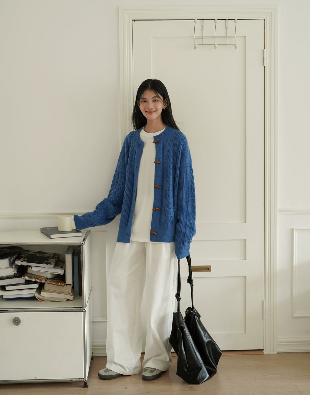 EIGHTHMONTH Loose and Thin Lazy Style Knitted Jacket