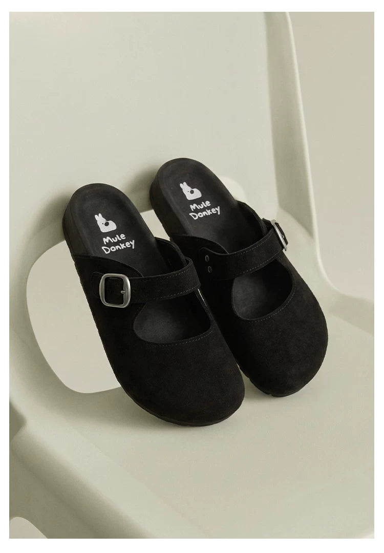 Donkey Wears A Thick-soled Half-pedal Slippers