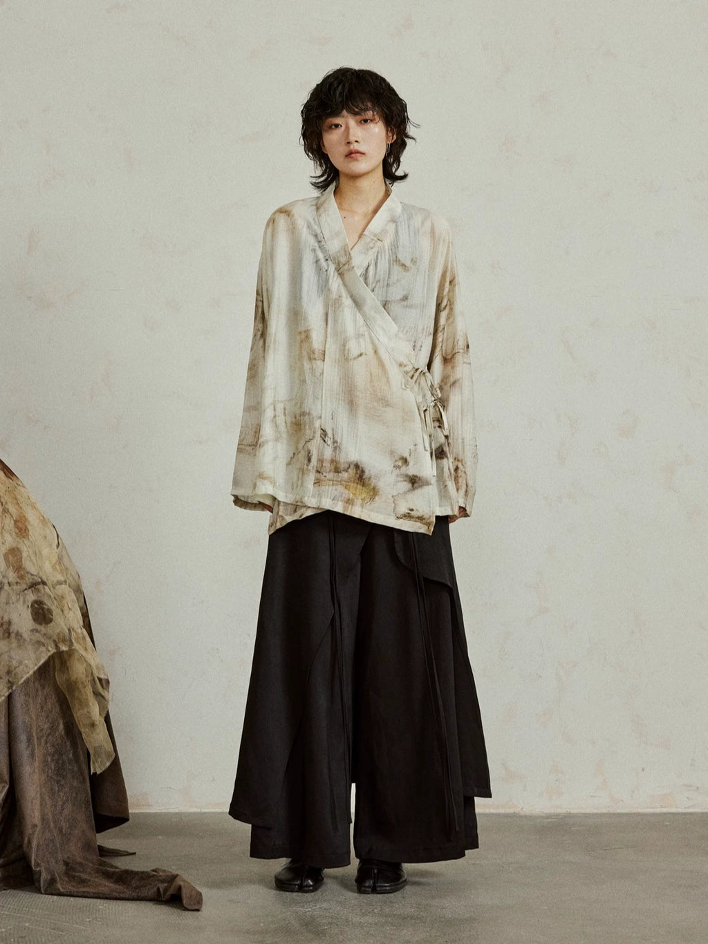 SUNYVONNE Diagonal Placket Strappy Long-sleeved Shirt