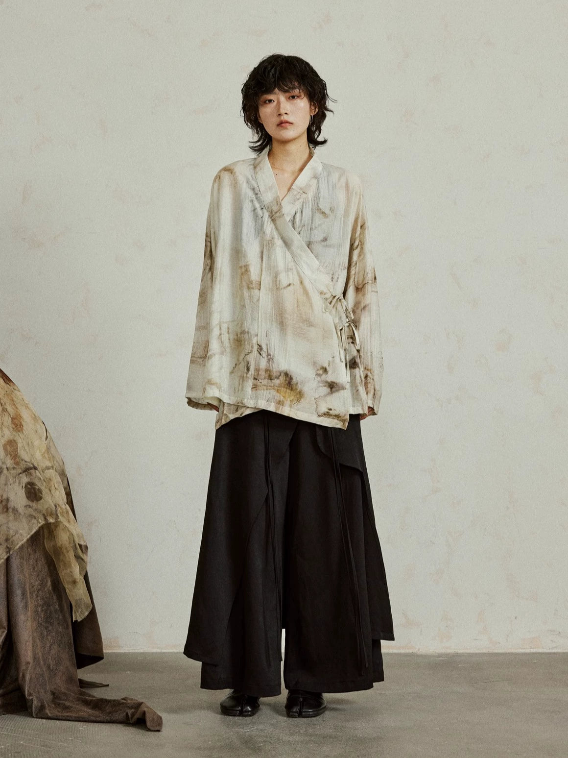 SUNYVONNE Diagonal Placket Strappy Long-sleeved Shirt