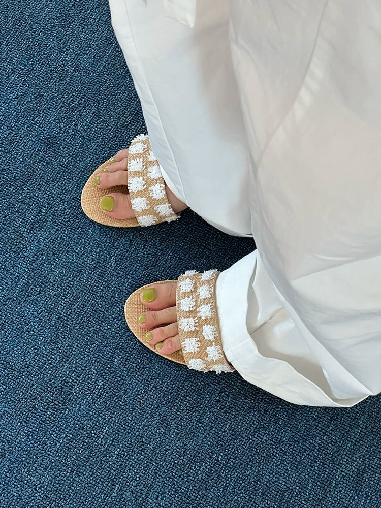 ENNUI Simple and Comfortable One-word Strap Low-heeled Small-heeled Slippers