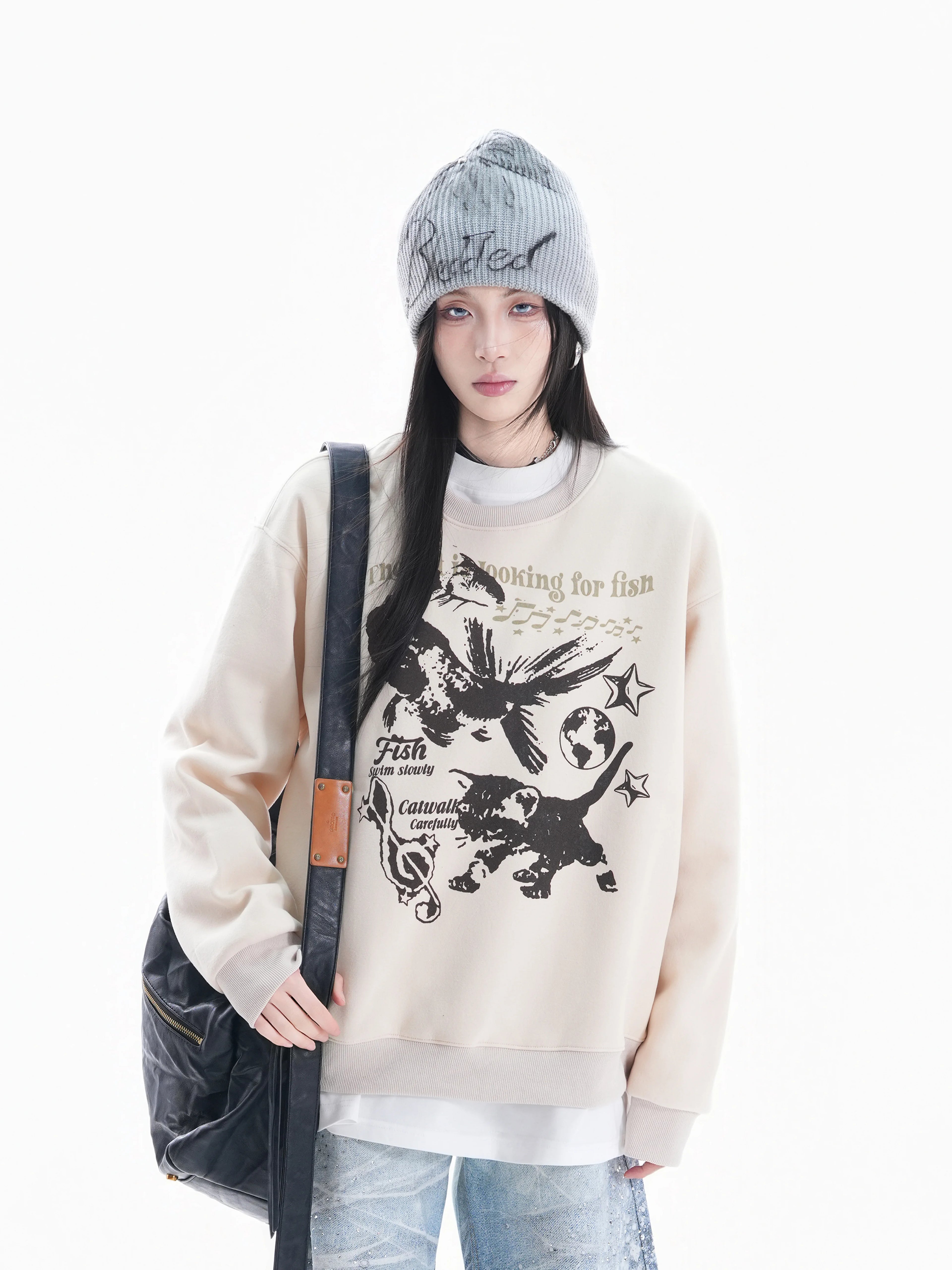 Zuocisankon Retro Cat Print Crew Neck Fleece Sweater