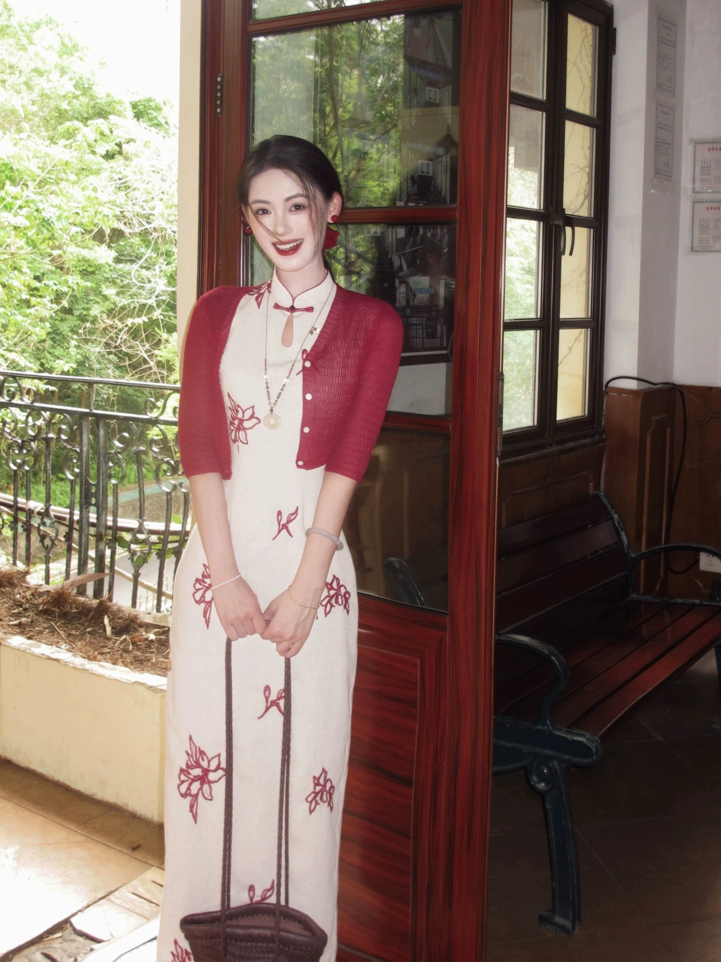ZIHE Floral Embroidered Cheongsam Slim Dress