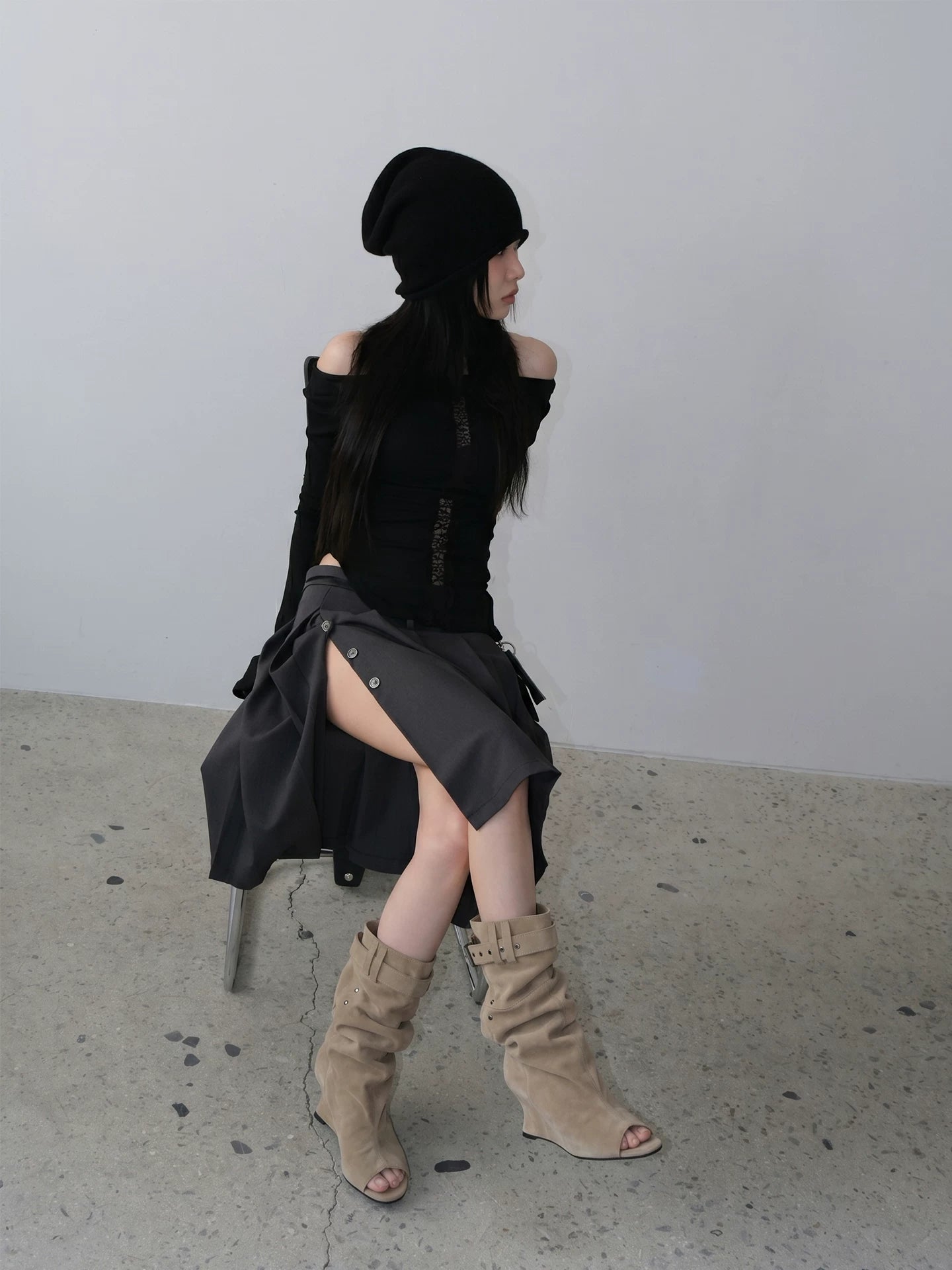 Mooreyu Vintage Belt Buckle Slope Heel Cool Boots