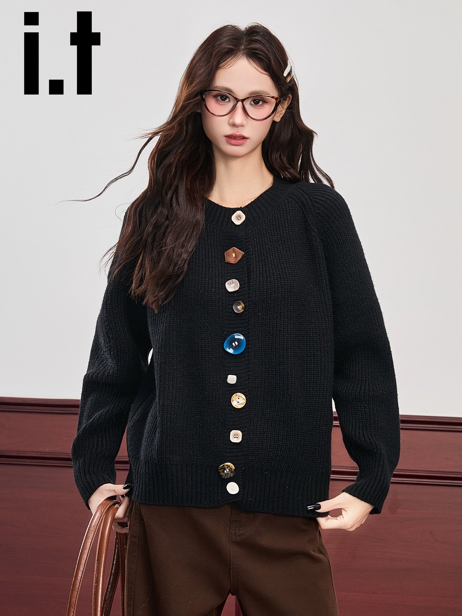 IT: CHOCOOLATE Button-down Knitted Cardigan