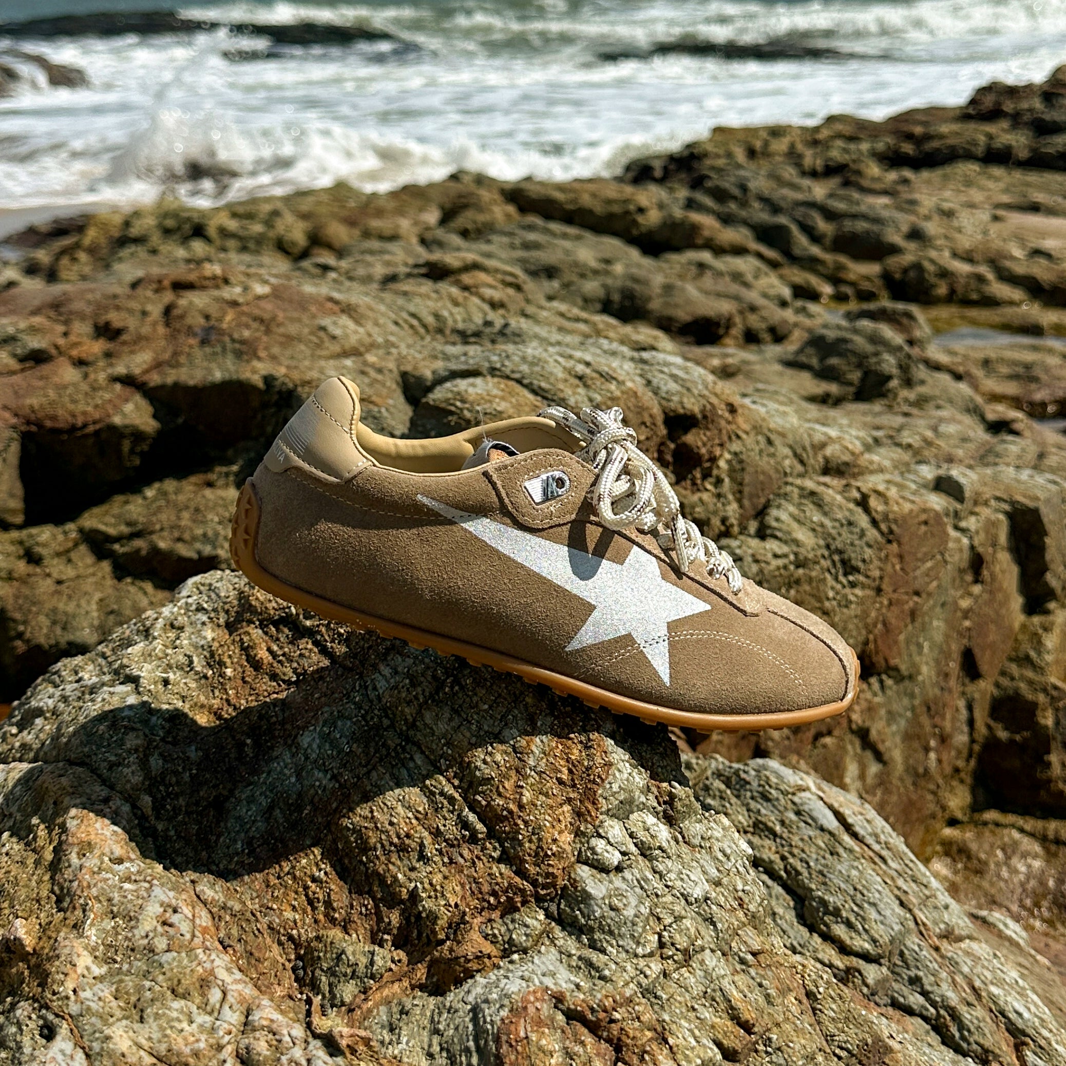 Lidaren Produced Leather Vintage Star Board Shoes
