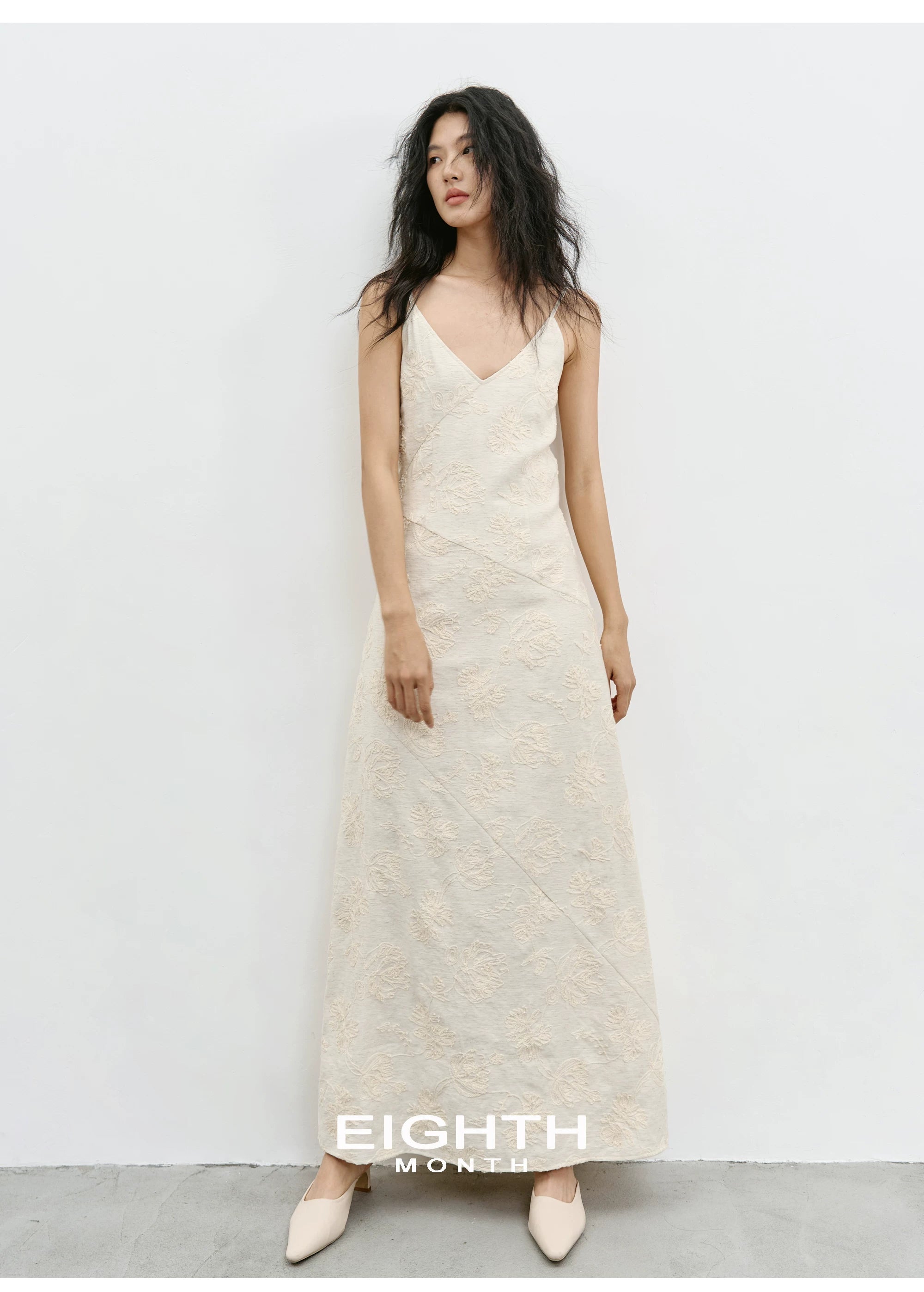EIGHTHMONTH V-neck Suspender Dress