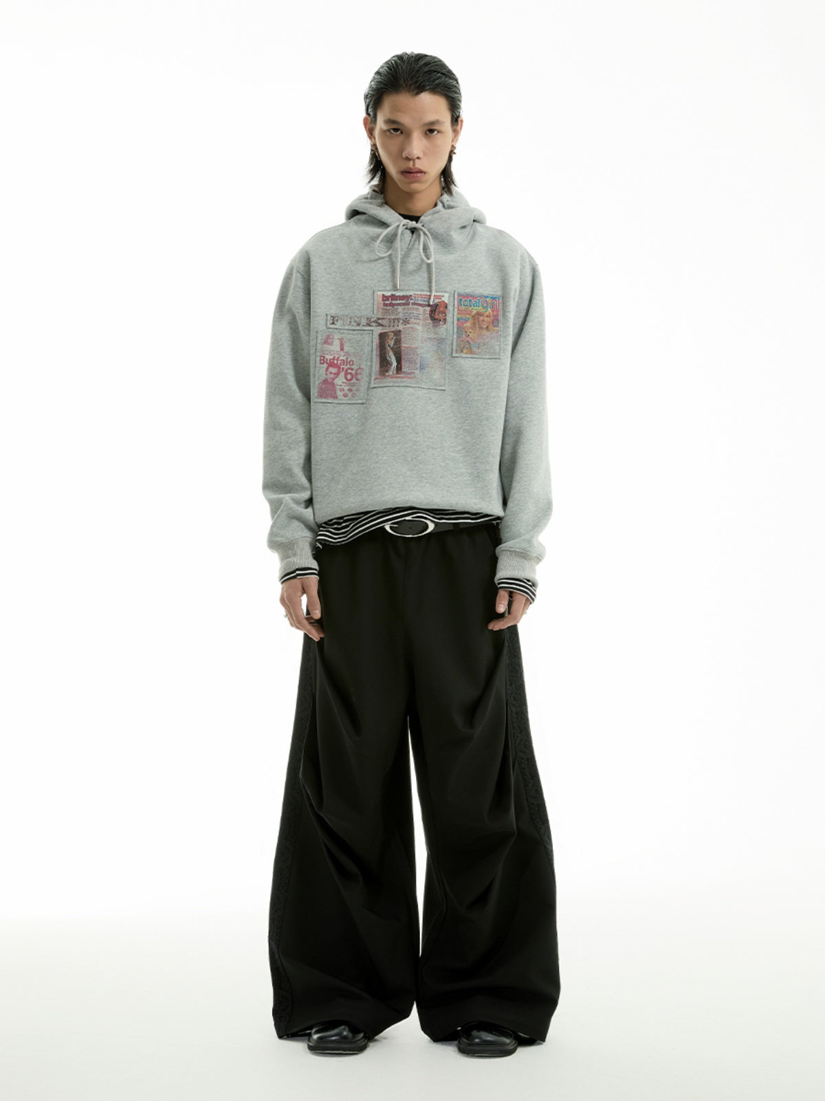 FUNKYFUN Blur Magazine Print Hooded Pullover Sweater