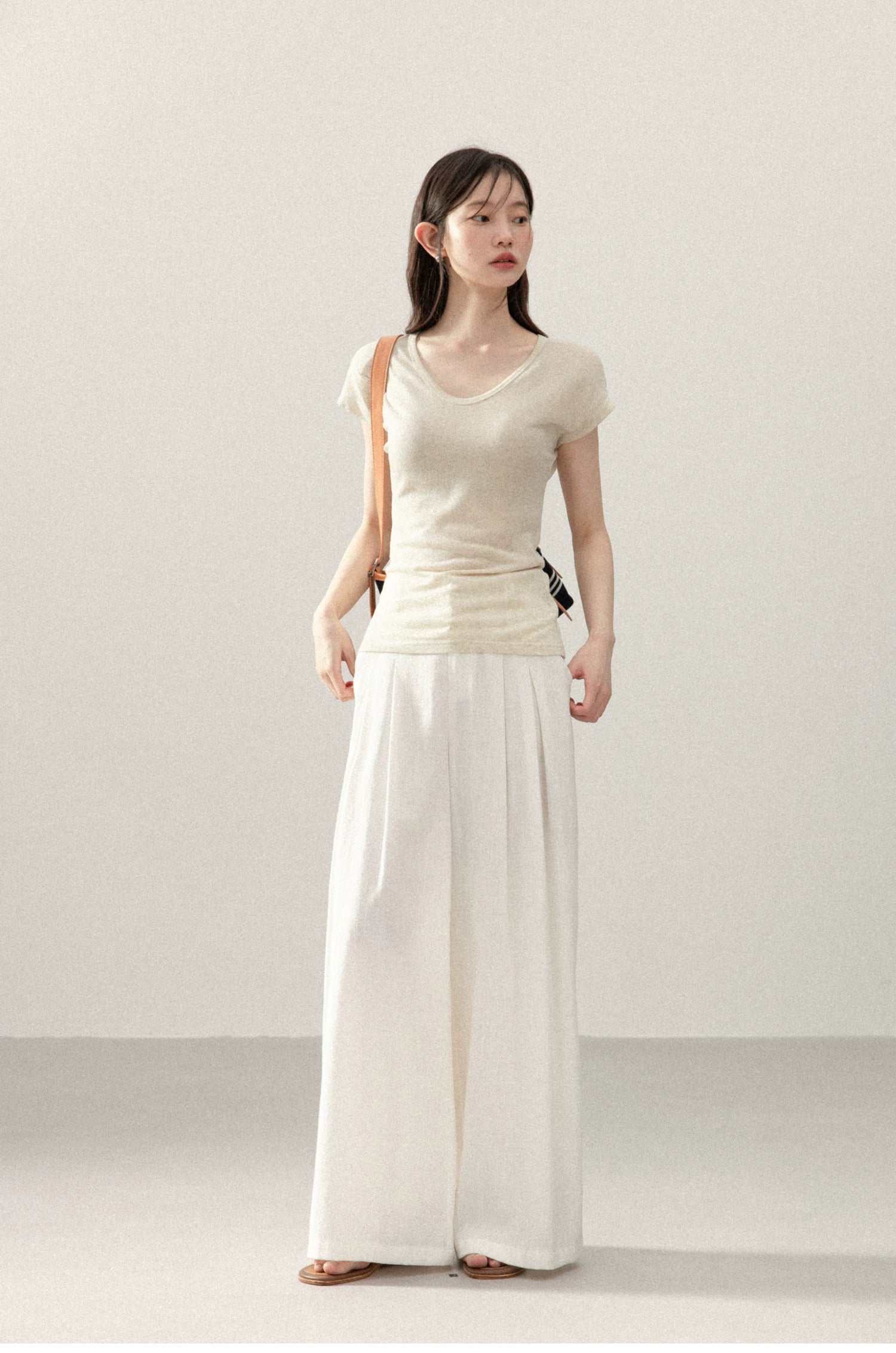 Cantonstory V Neck Shoulder Slim Breathable Tee