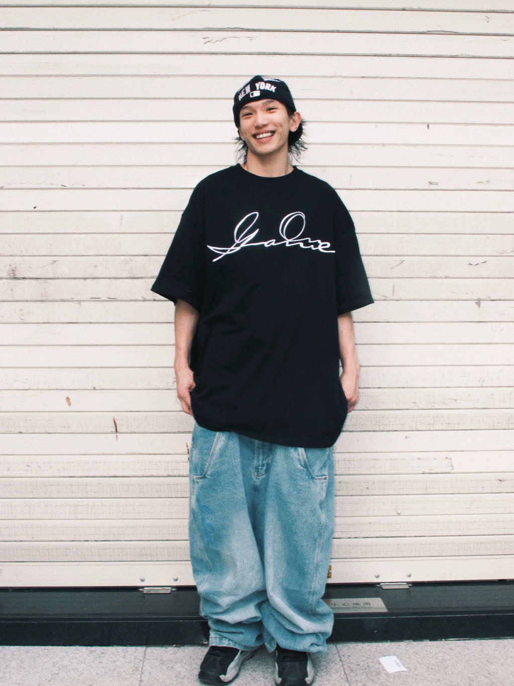 GameOne 23ss "Signed Tagline" Blockbuster American Loose Hip Hop Tee