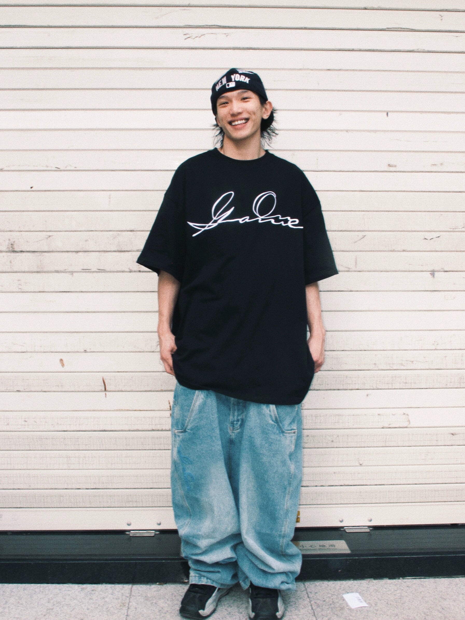 GameOne 23ss "Signed Tagline" Blockbuster American Loose Hip Hop Tee