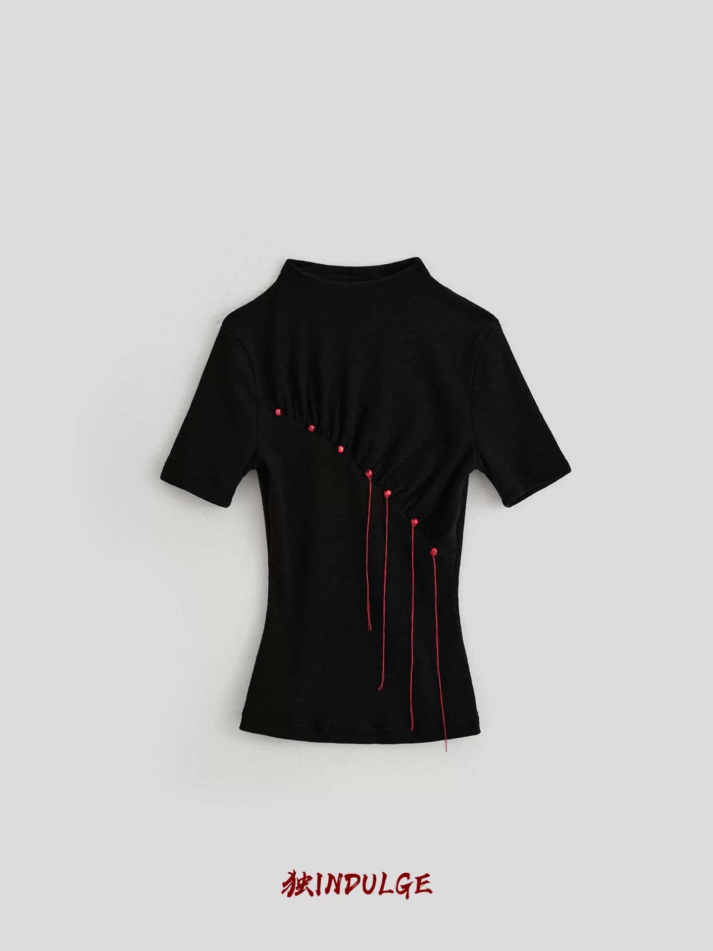 INDULGE Semi-turtleneck Slim Waist Tee