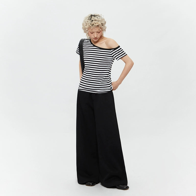 AIRHOOD Slanted Shoulder Striped Off-the-shoulder Tee