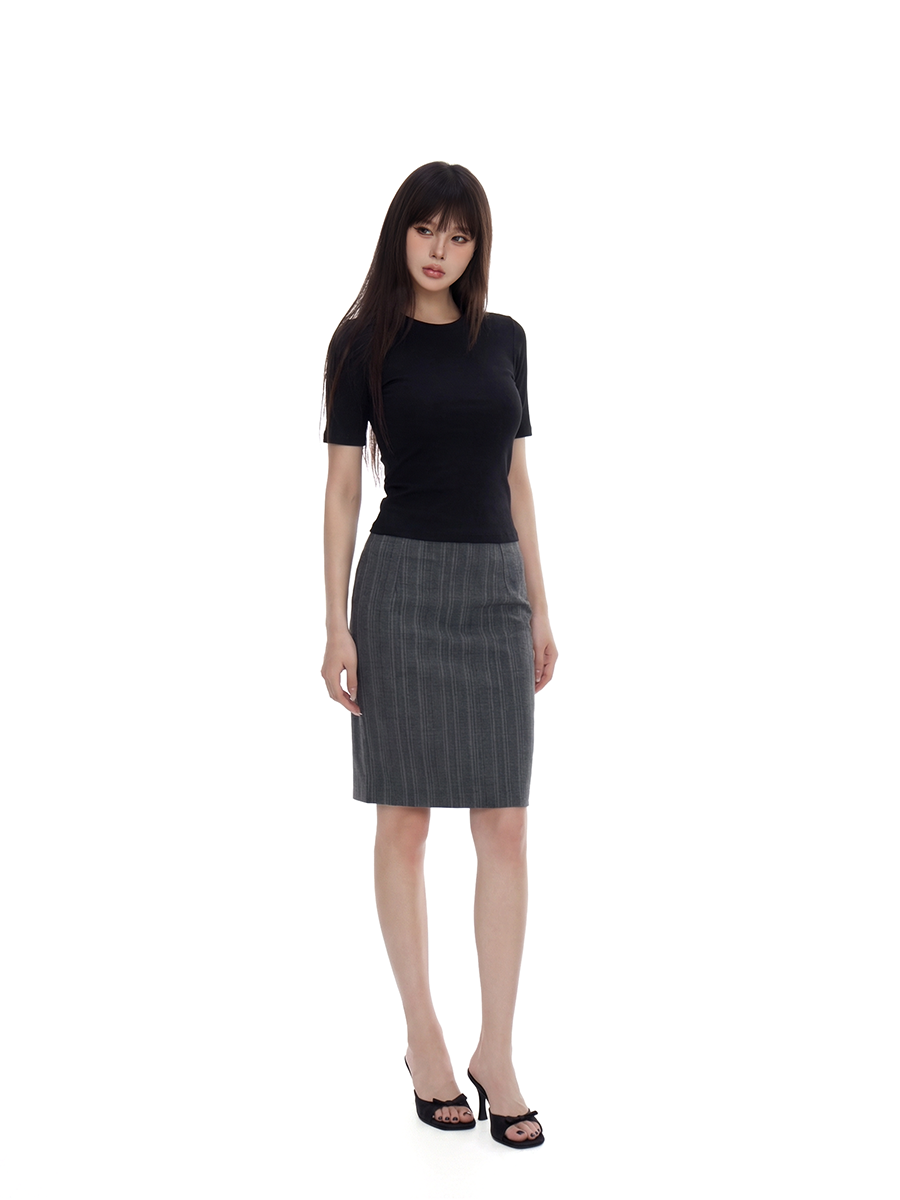 WITHMIN Front Shoulder Slim Fit Simple Versatile Tee
