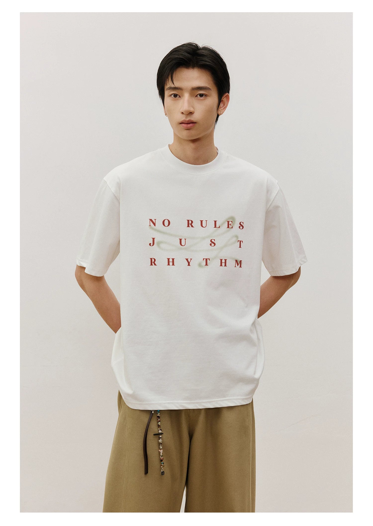 LR Cool Unreal Line Print Tee