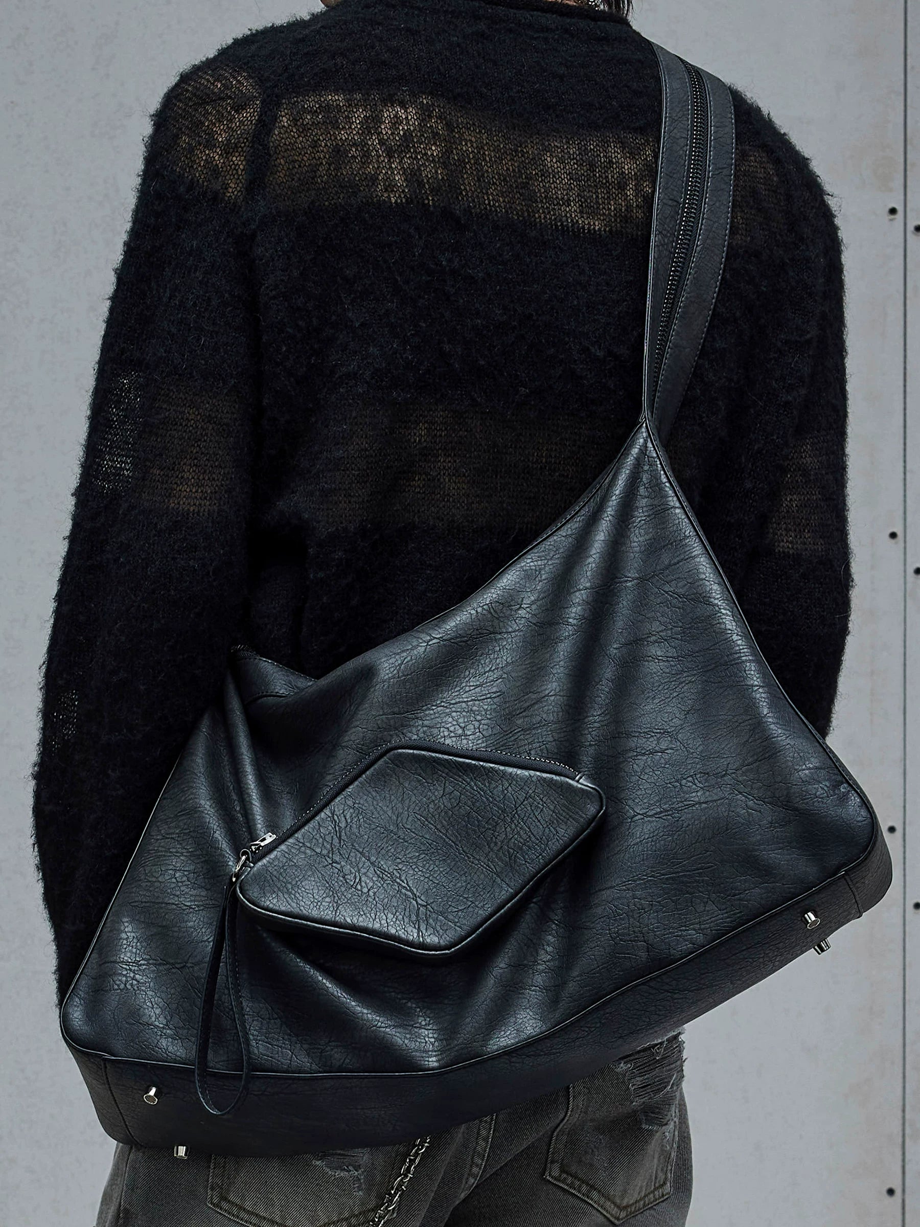 TERRAINCOGNITA Made Old Crack Wide Shoulder Strap Tote Bag