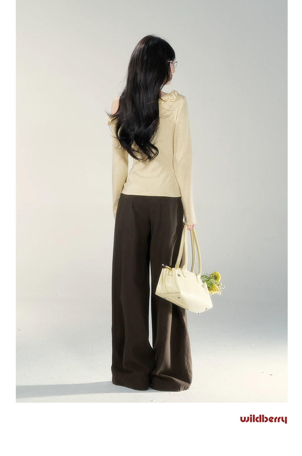 Wildberry Slant Shoulder Stand Flower Slim Knit Long Sleeve