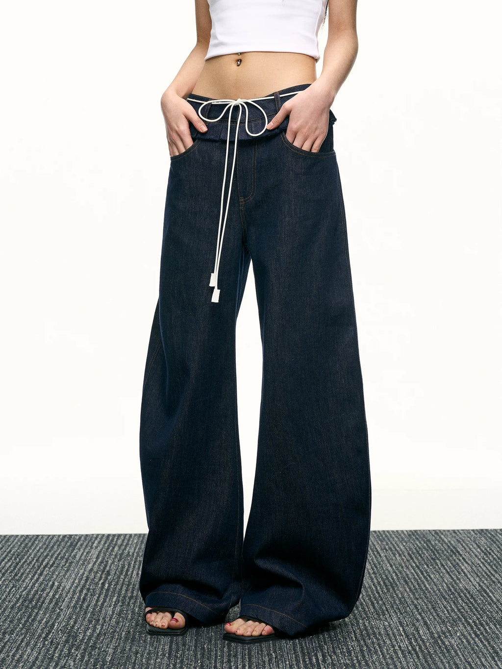 Aaisup Wooden Edge Loose Straight Jeans