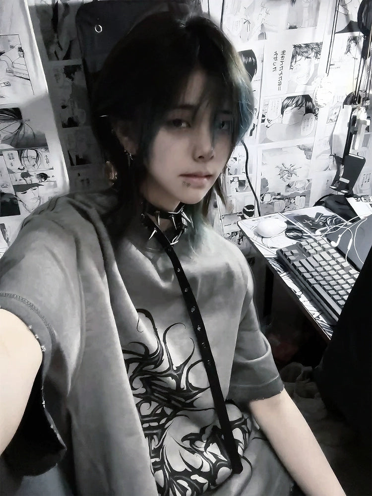 Wetbody Graffiti Tattoo Niche Centipede Neutral Tee