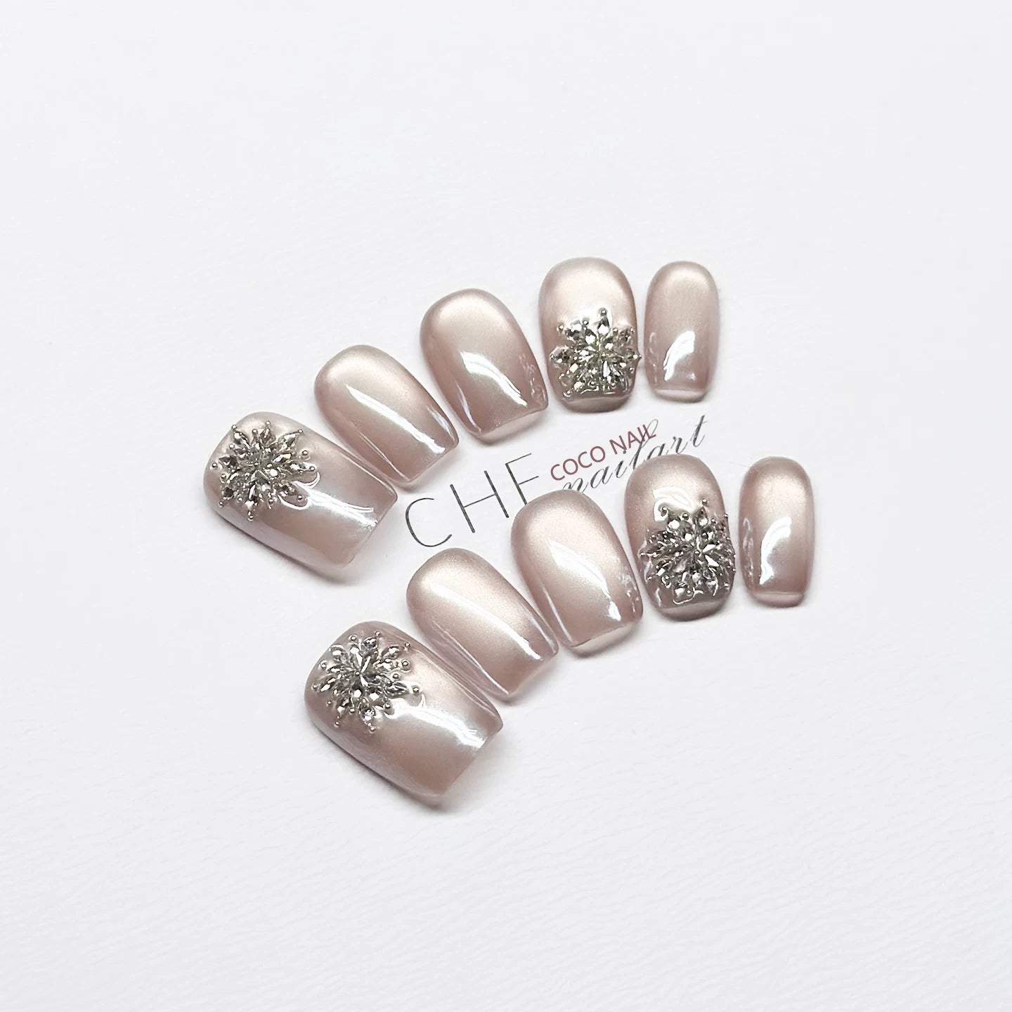 Coco Temperament Light Luxury High Sense White Handmade Manicure Wear Nail