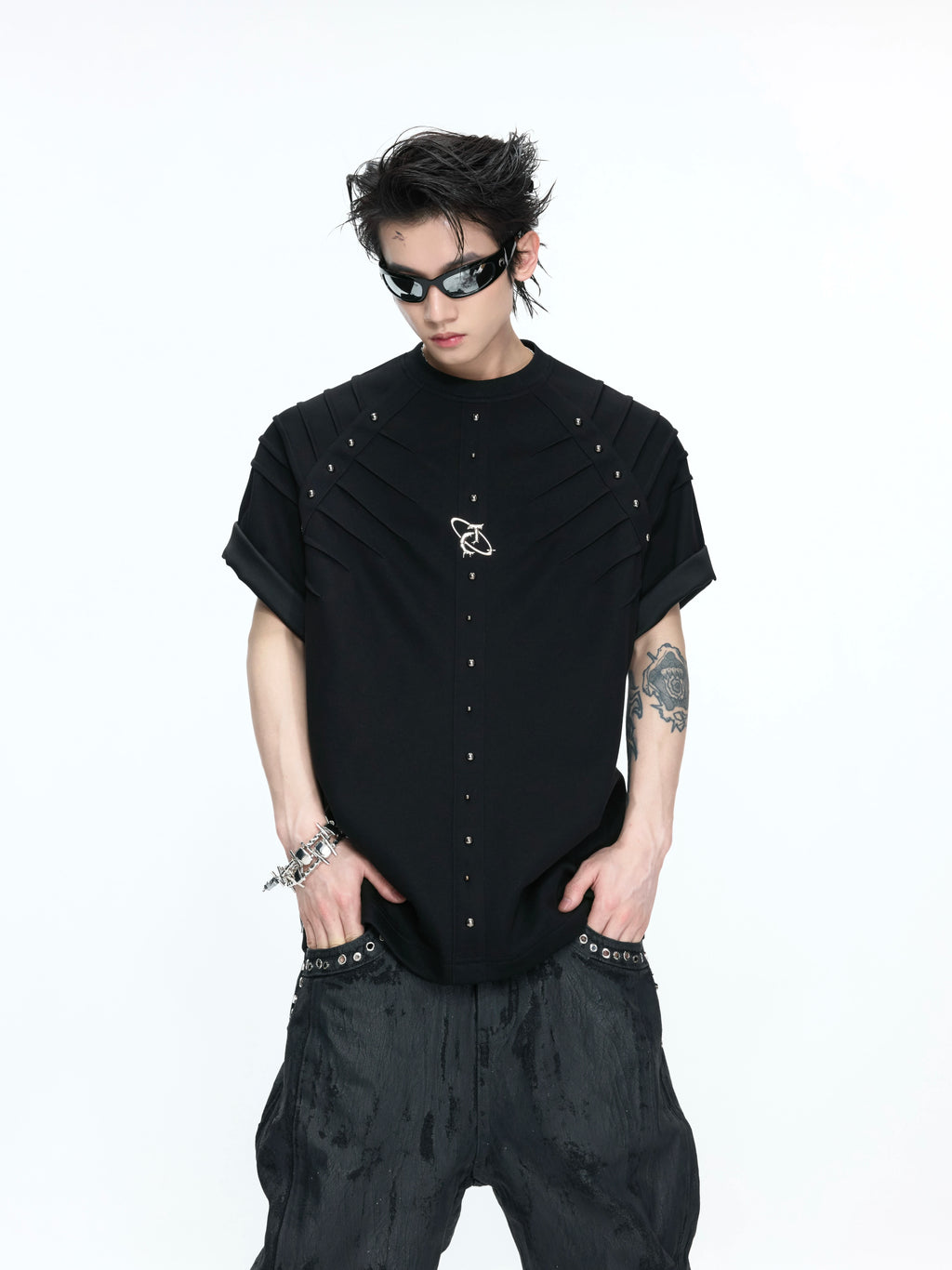 ArguECulturE Pleated Rivet Front Shoulder Tee