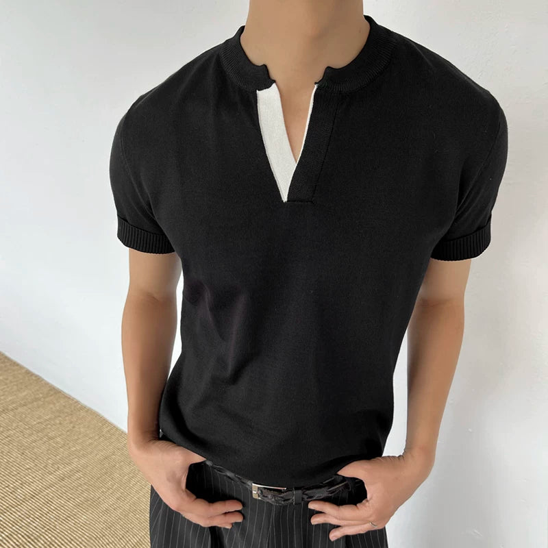 Chein Minimalist Contrasting Color V-neck Knitted Tee