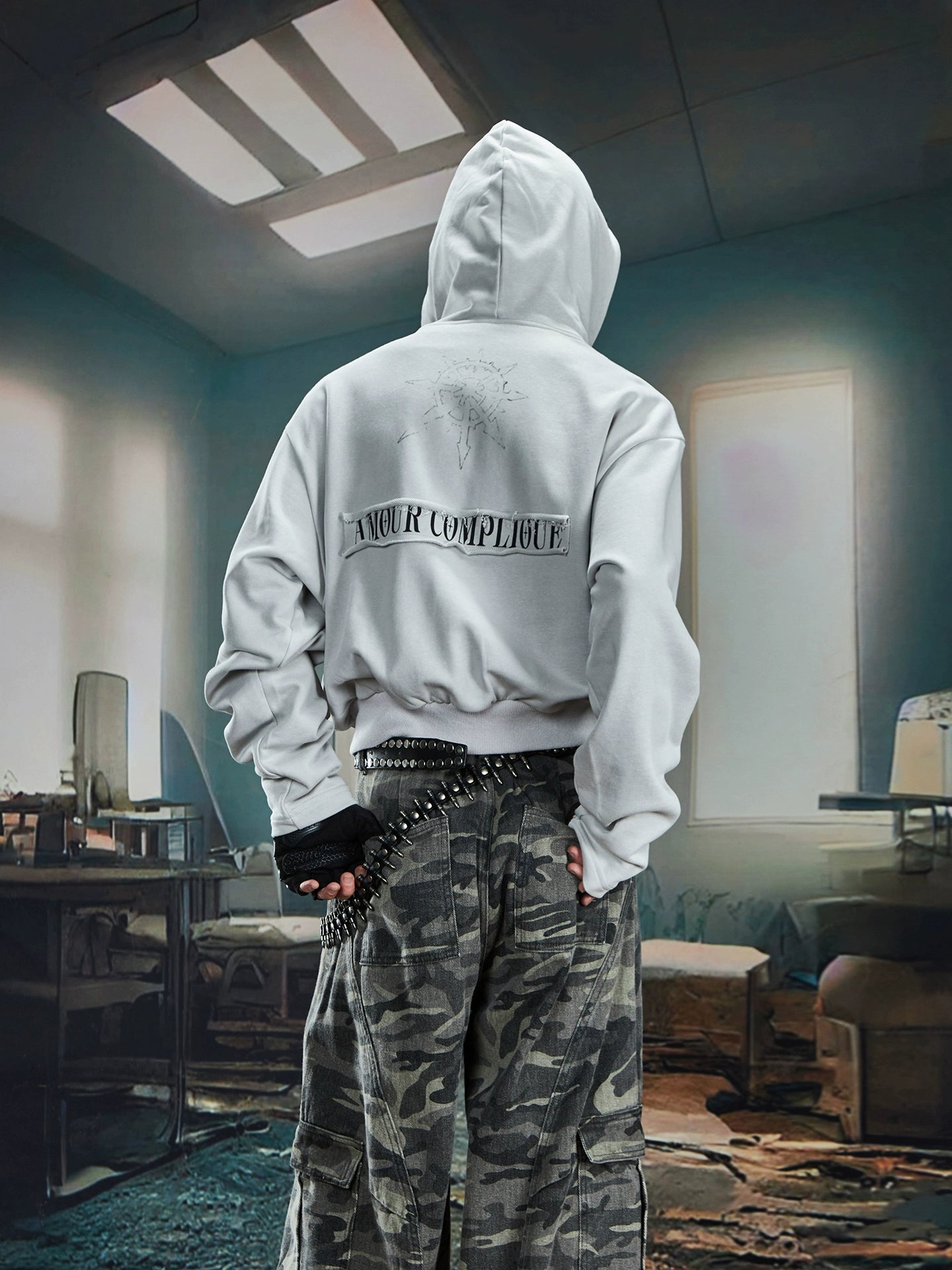 NOMANIAI Personalized Short Slim-fit Hooded Sweater