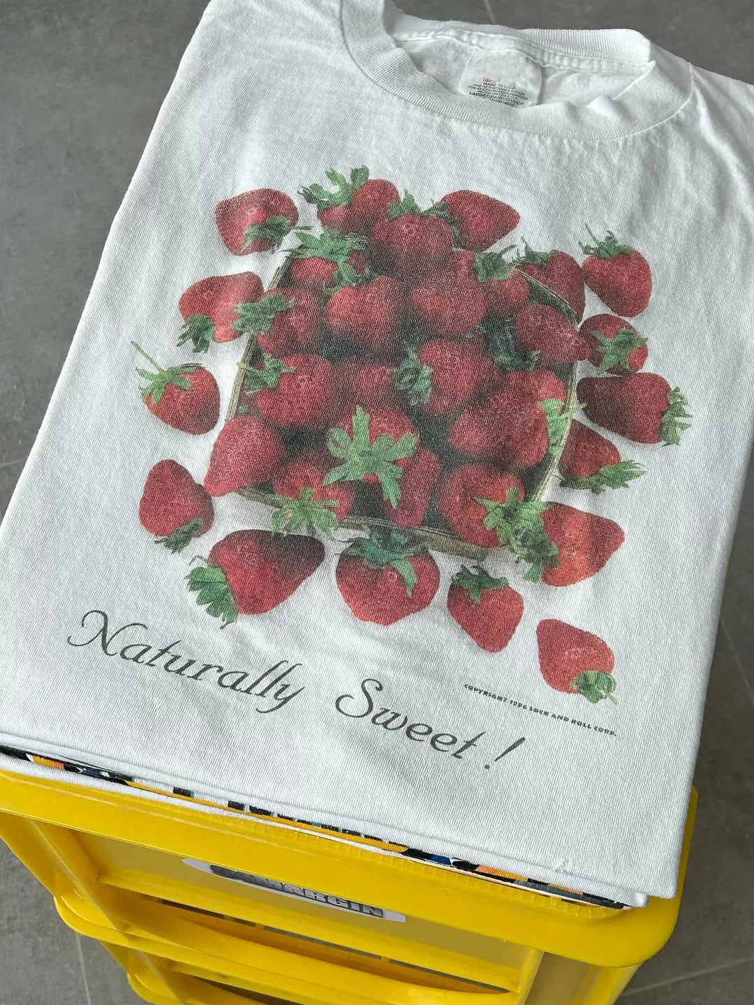 Wang Youbing Strawberry Printing Advanced Sense Casual Tee
