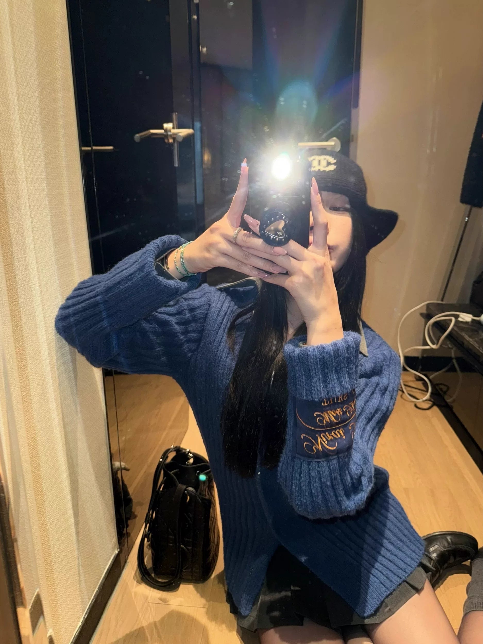 YOUNG KYLIN V-neck Lazy and Relaxed Thickened Knitted Jacket