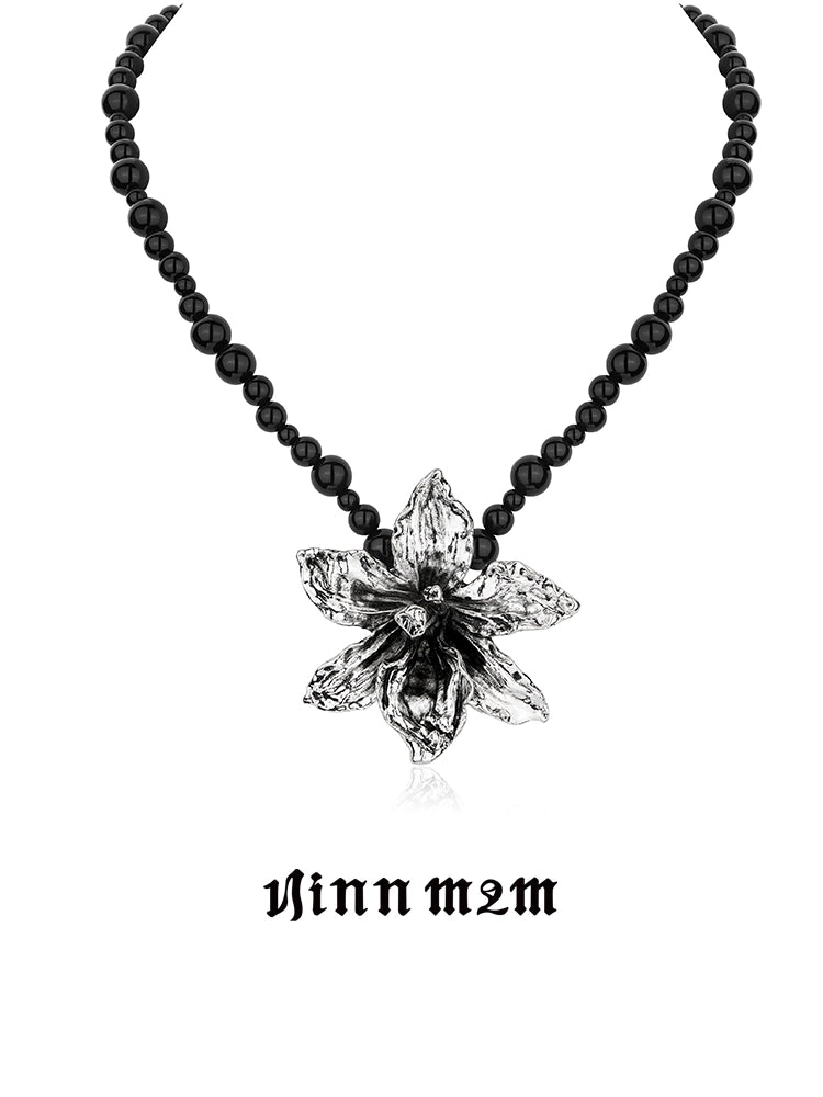 1JINN Beaded Metal Three-dimensional Flower Necklace