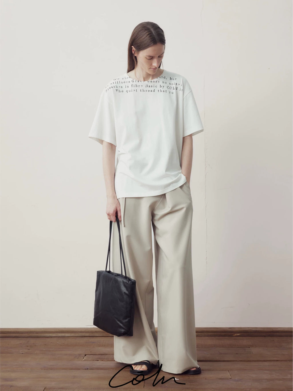 COLN Letter Print Loose Casual Tee