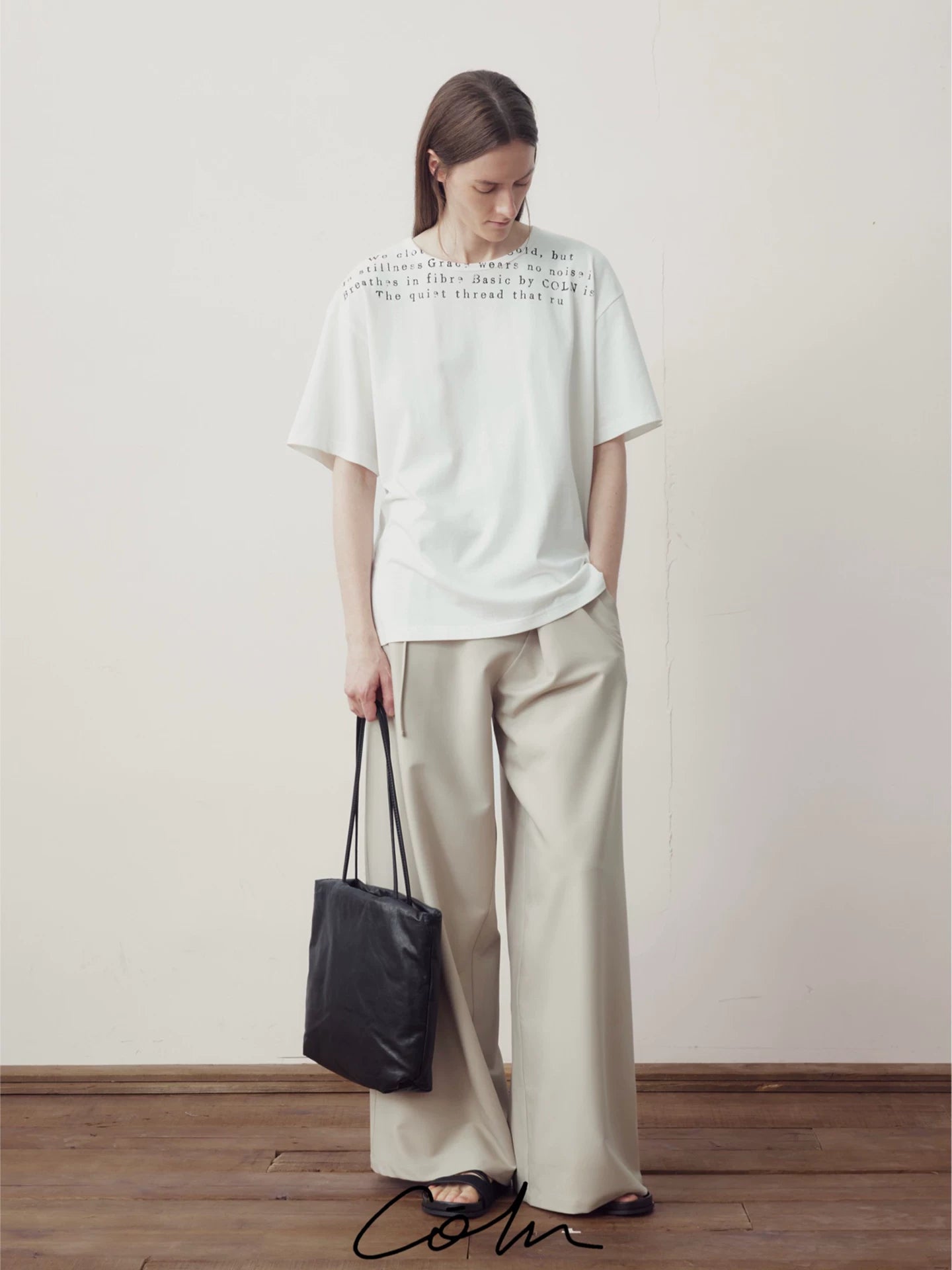 COLN Letter Print Loose Casual Tee