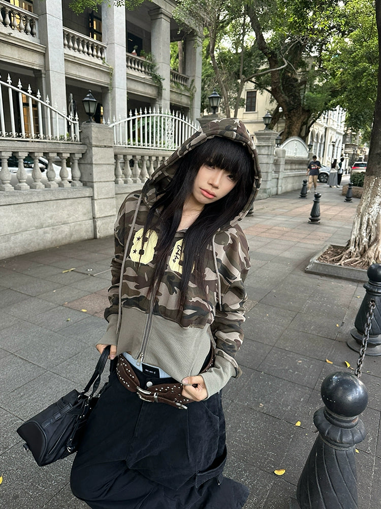EAHO Vintage Digital Embroidery Camouflage Hooded Sweater