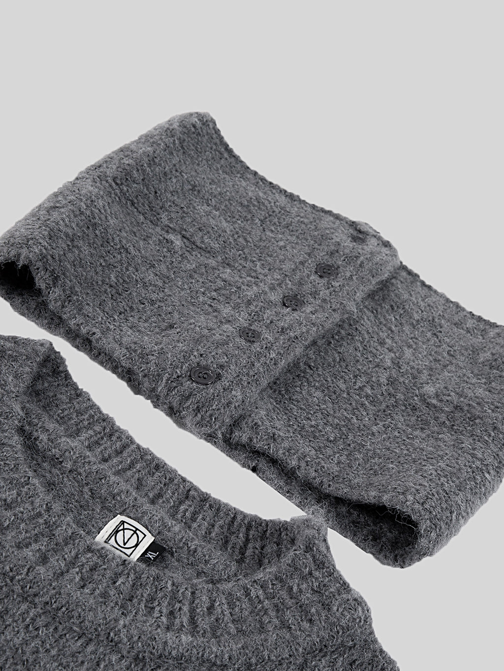COLN Scarf Two-piece Short Sweater