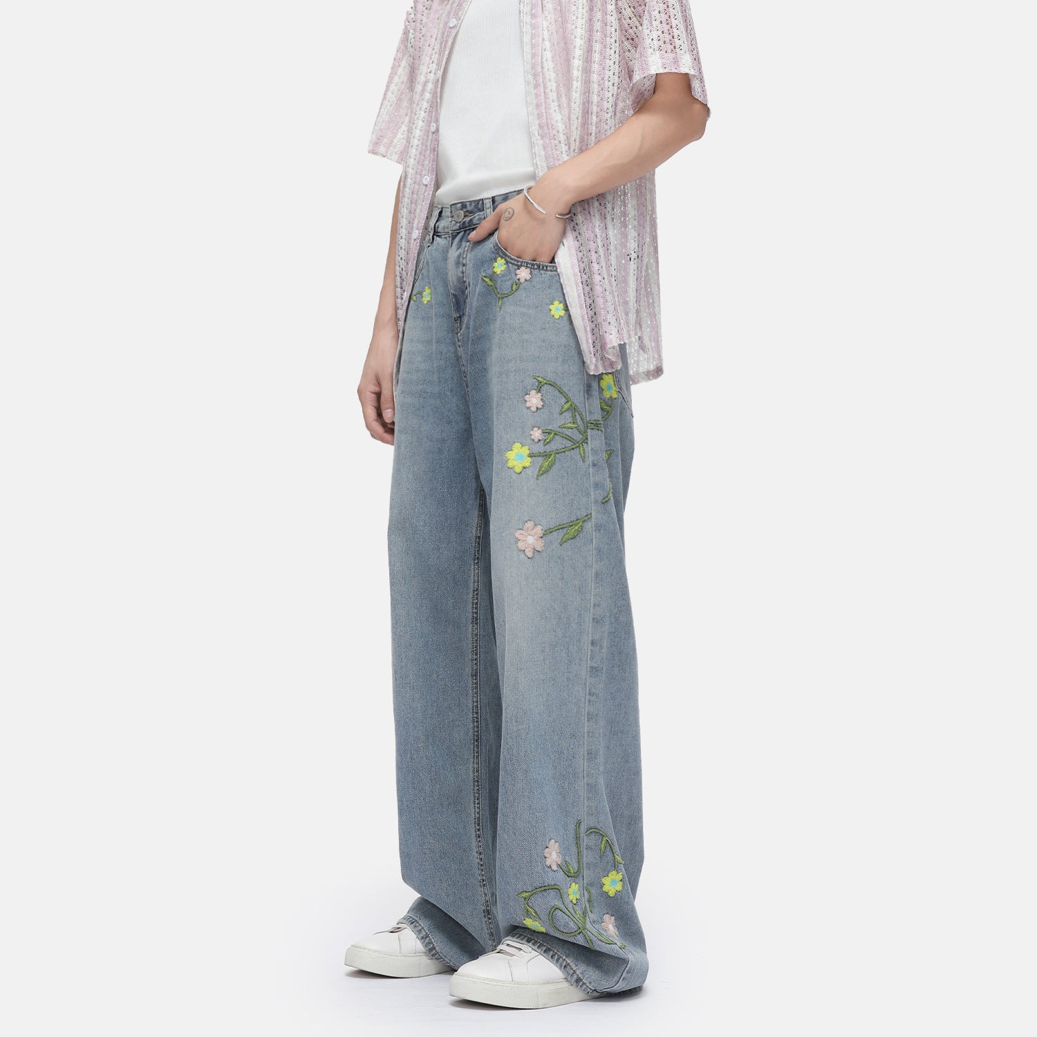 MTLCLOTHES Korean Version of Heavy Industry Flower-embroidered Casual Jeans