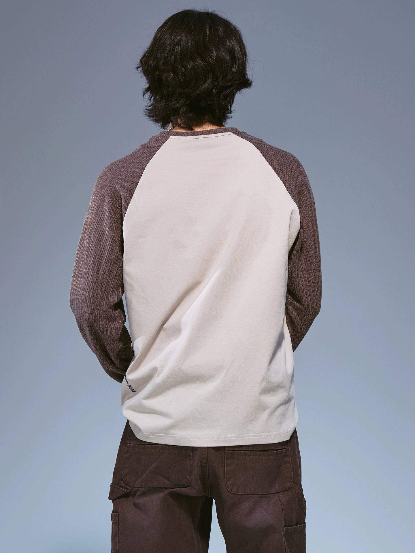 Remedy Letters Old Contrasting Color Shoulder Sleeves Long Sleeves