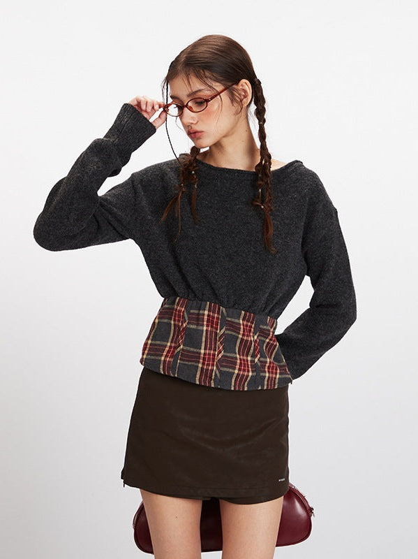 Nariele Short Stitched Slim-Fit Knitted Sweater