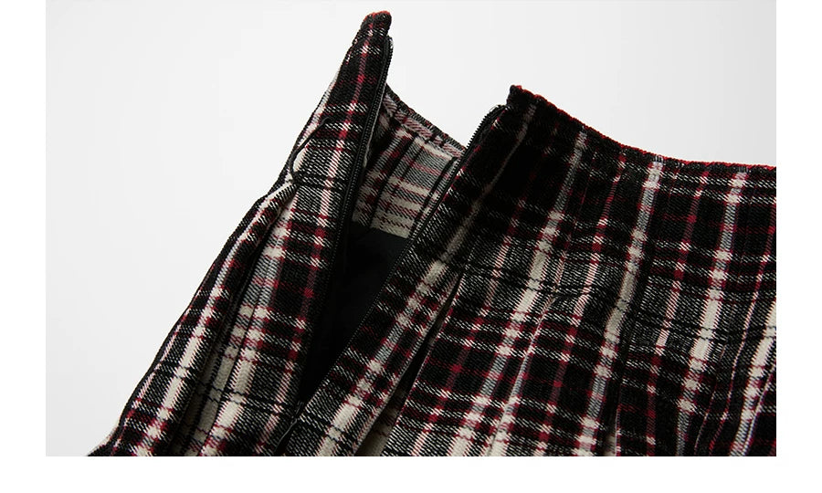 INDULGE Checked Lace Stitching Skirt