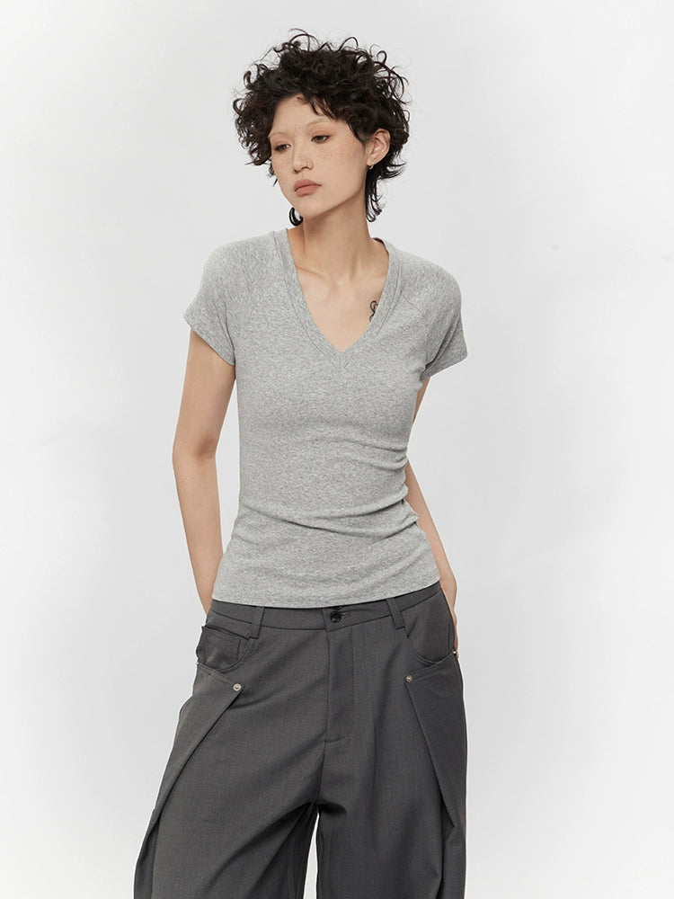 AIRHOOD Simple  Slim Low V Neck Tee