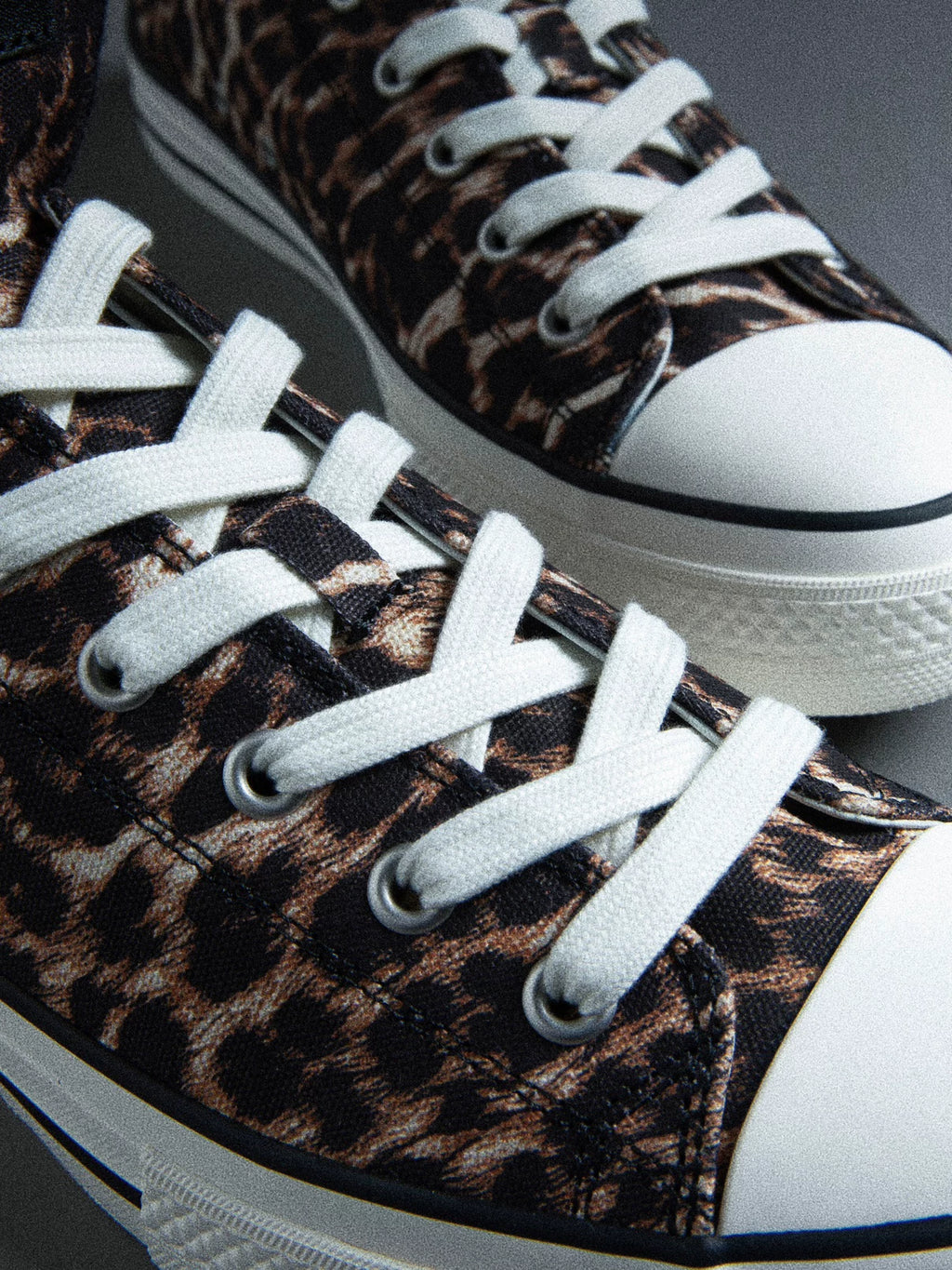 VOWPROGRESS Leopard Print Spider Element Cowhide Espadrilles