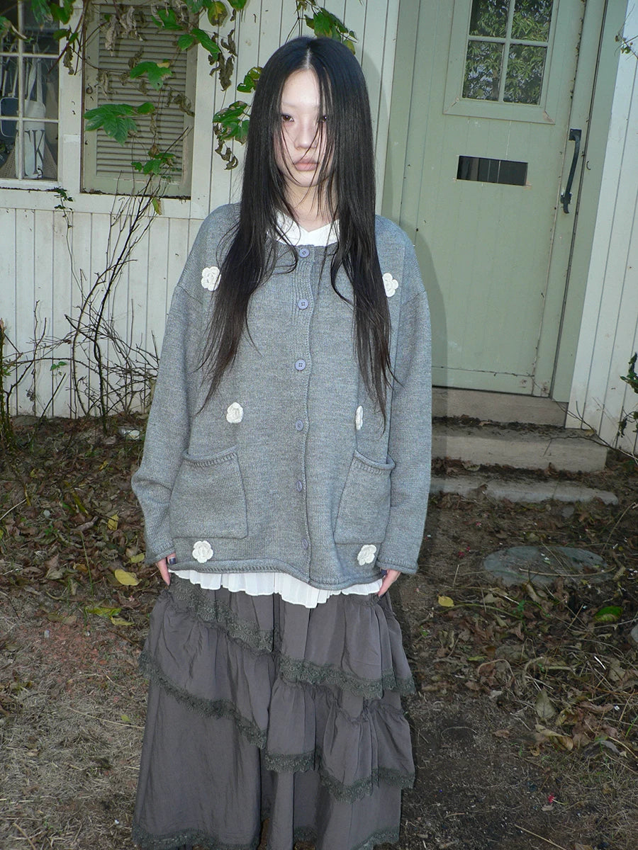 Ang: Project Vintage Three-dimensional Flower Crew Neck Knitted Sweater