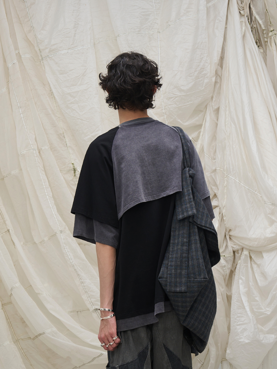 RELABEL Removable Scarf Multi-layer Contrasting Tee