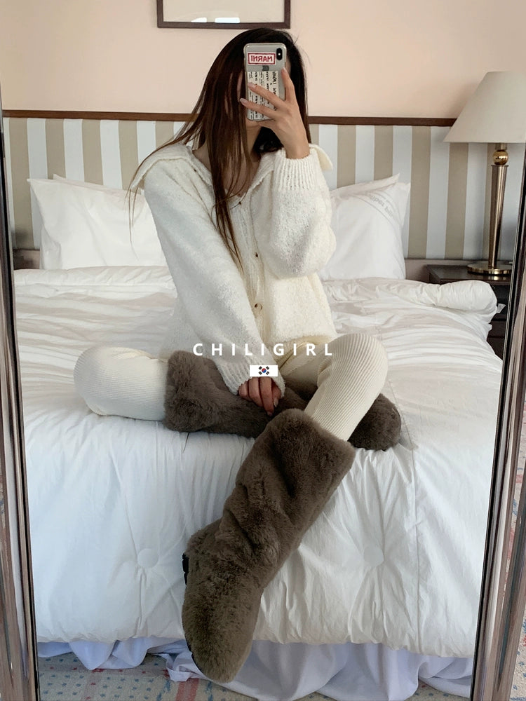 CHILIGIRL Long Fluffy Snow Boots